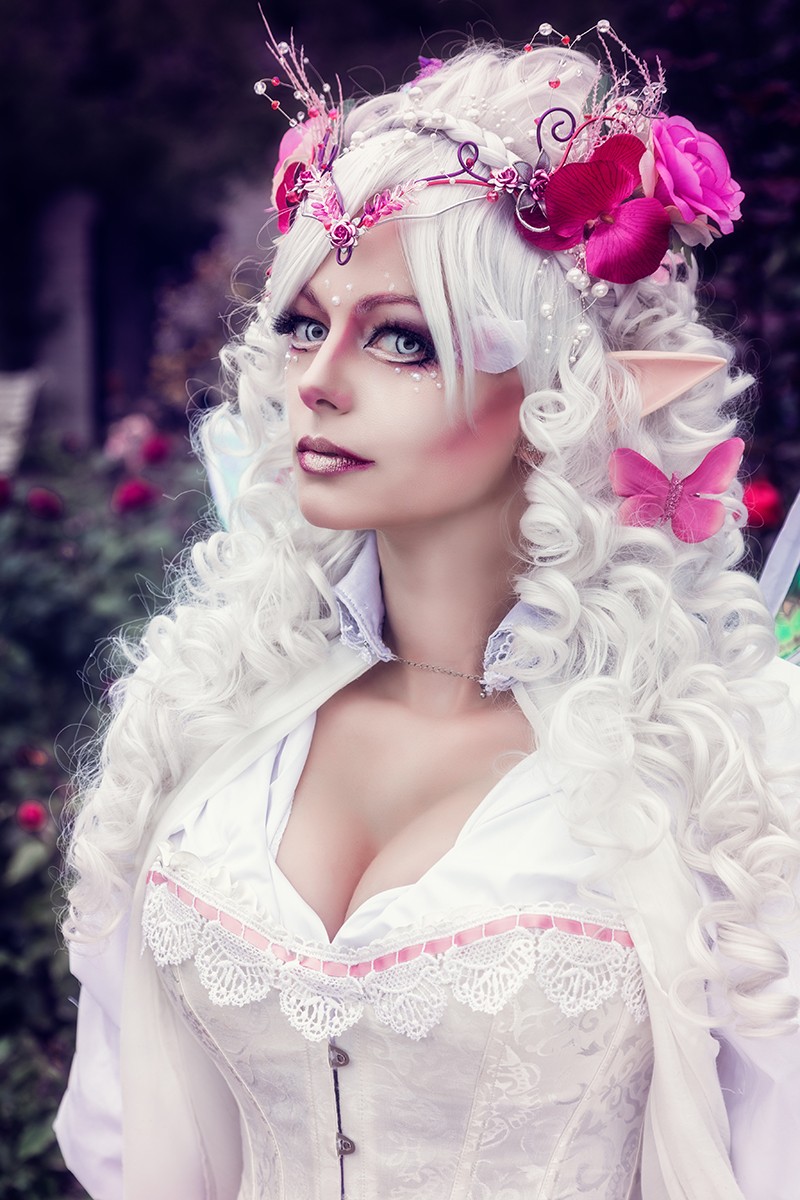 Elfia Arcen Cosplay